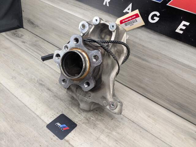 19-25 OEM BMW G20 G22 G23 FRONT Right Passenger Hub Spindle Knuckle Bearing RWD