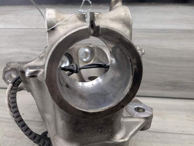 19-25 OEM BMW G20 G22 G23 FRONT Left Driver Hub Spindle Knuckle Bearing RWD