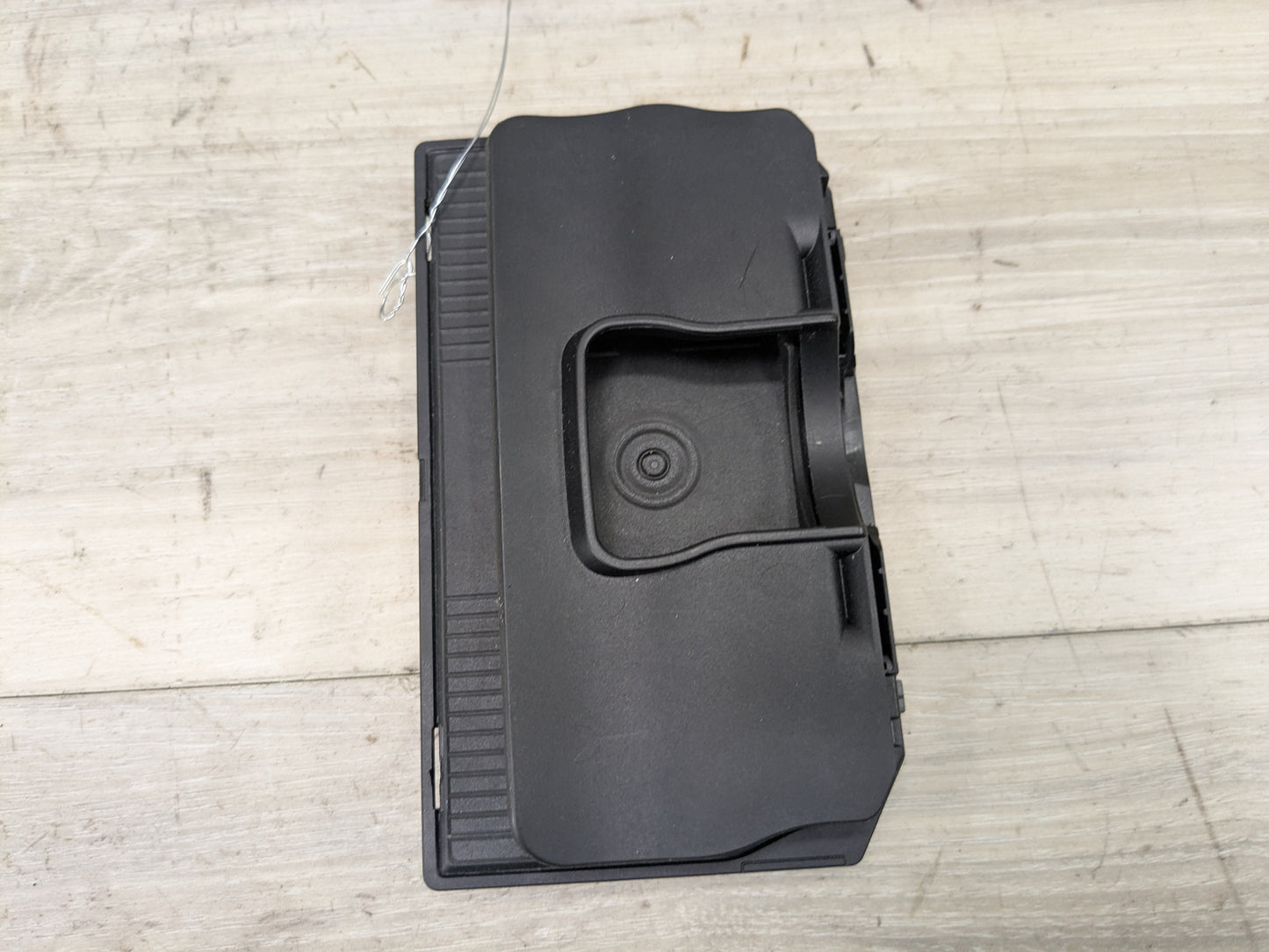 OEM BMW F15 F16 F25 F85 X3 X5 Center Console Storage Phone Car Wireless Charger