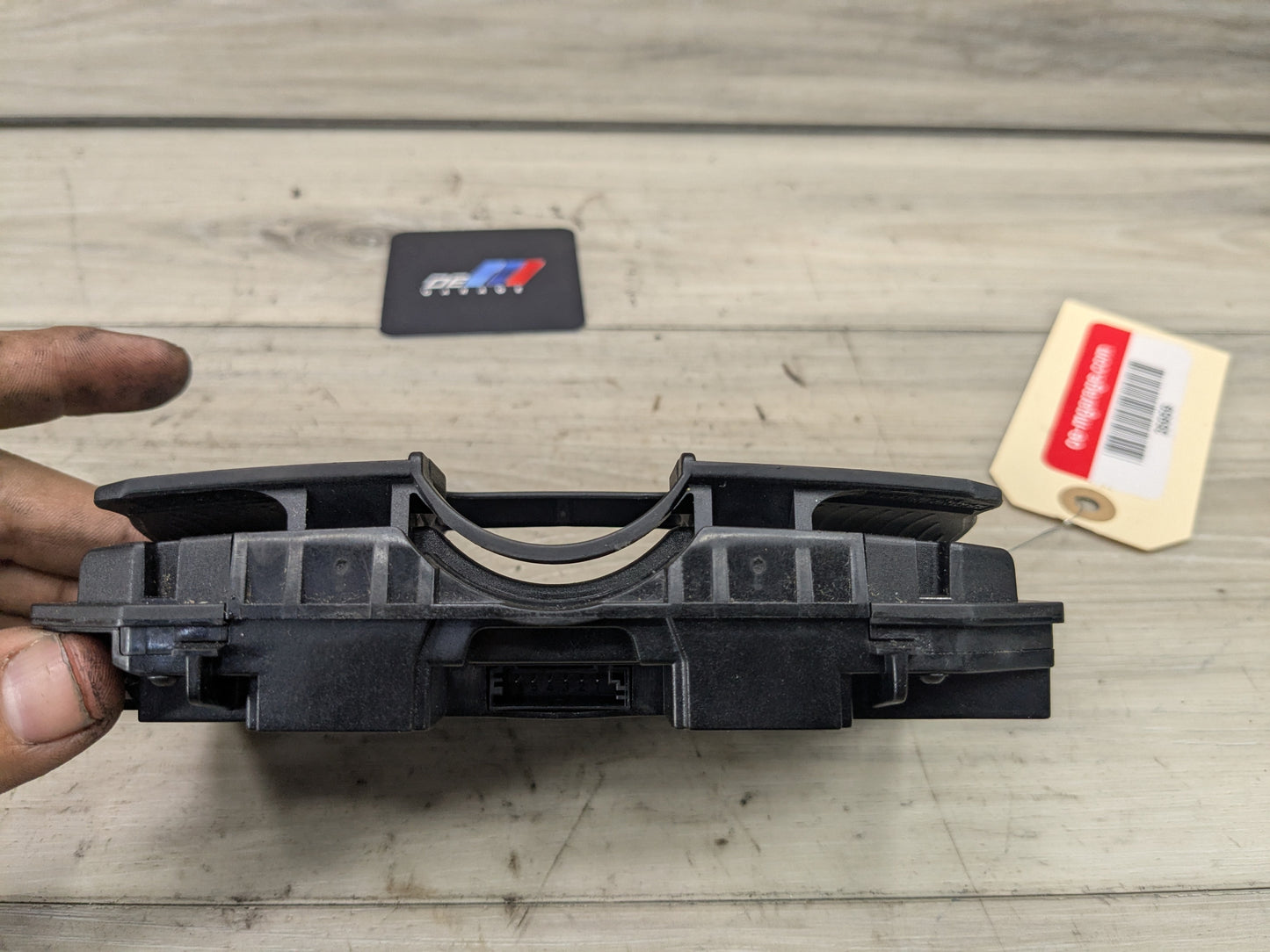OEM BMW F15 F16 F25 F85 X3 X5 Center Console Storage Phone Car Wireless Charger