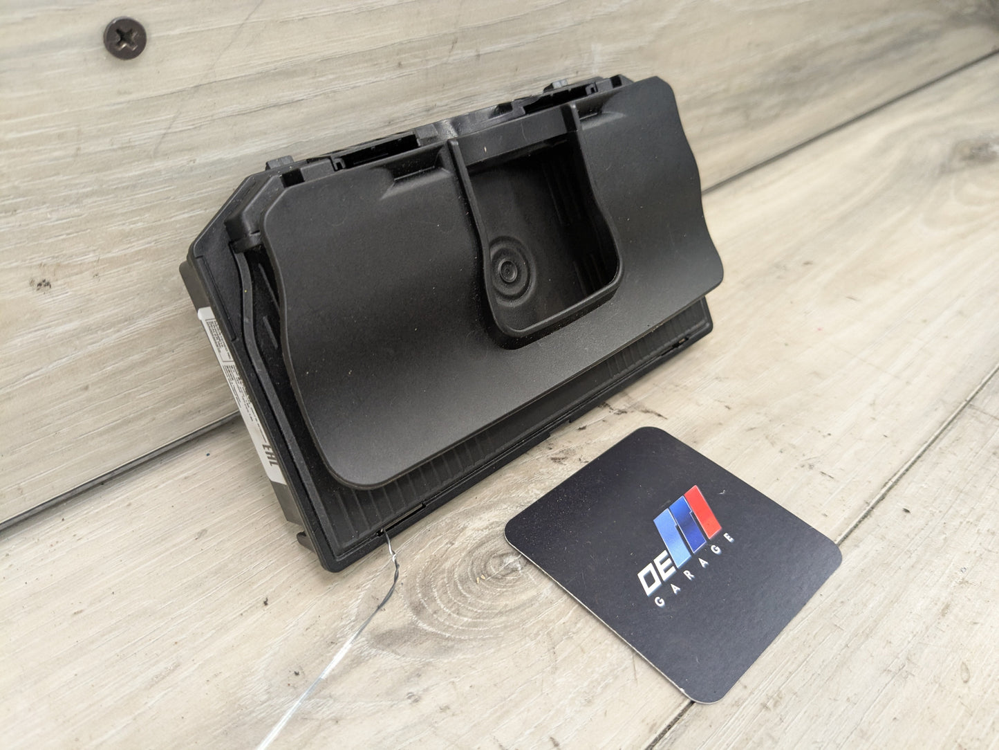 OEM BMW F15 F16 F25 F85 X3 X5 Center Console Storage Phone Car Wireless Charger