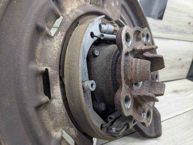 15-20 OEM BMW F80 F82 F83 F87 M3 M4 Rear Left Driver Wheel Hub Spindle Knuckle