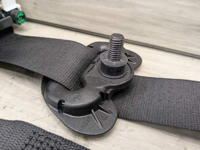14-20 OEM BMW F22 F87 M2 Front Right Passenger Seatbelt Seat Belt Retractor