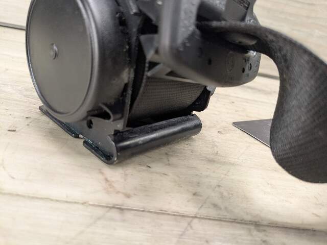 18-20 OEM BMW F87 M2 Rear Top Left Right Side Seatbelt Seat Belt Retractor