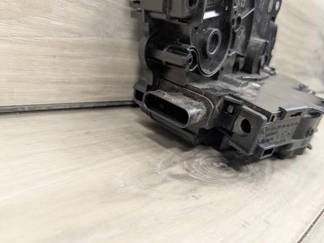 14-19 OEM BMW F15 F16 F85 F86 G11 G12 Front Left Driver Door Lock Latch Actuator