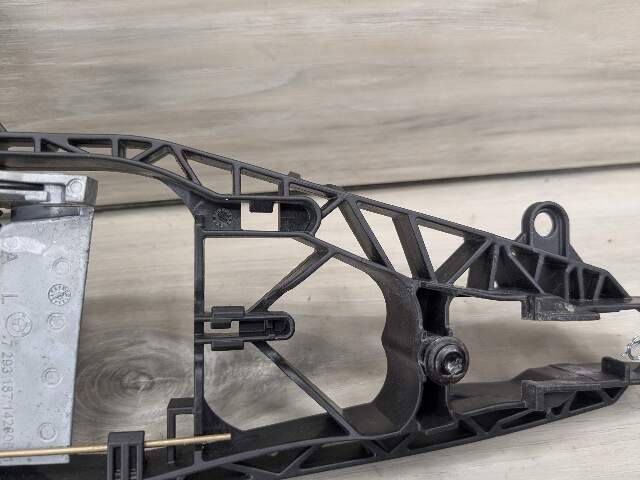 OEM BMW F15 F16 F39 F48 F85 F86 Front Rear Left Door Handle Bracket Holder