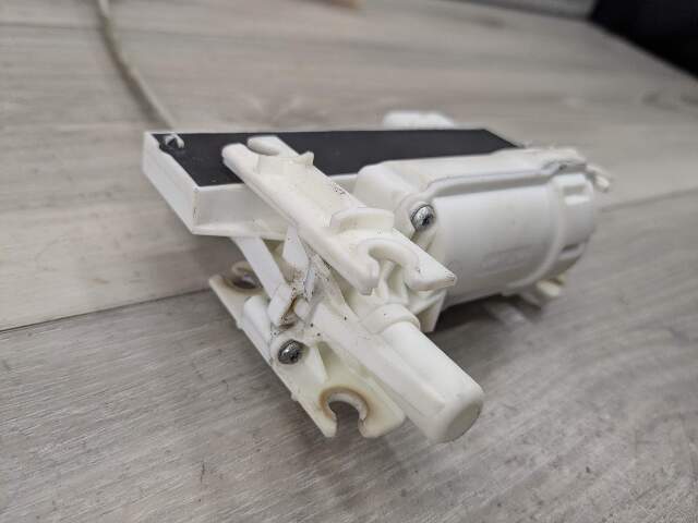 14-19 OEM BMW F15 F16 F86 X5 X6 Front Right Passenger Door Lock Latch SOFT CLOSE