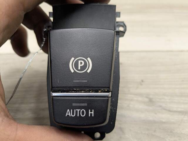 *10-16 OEM BMW F01 F02 F07 550 750 Parking Brake Auto Hold Switch