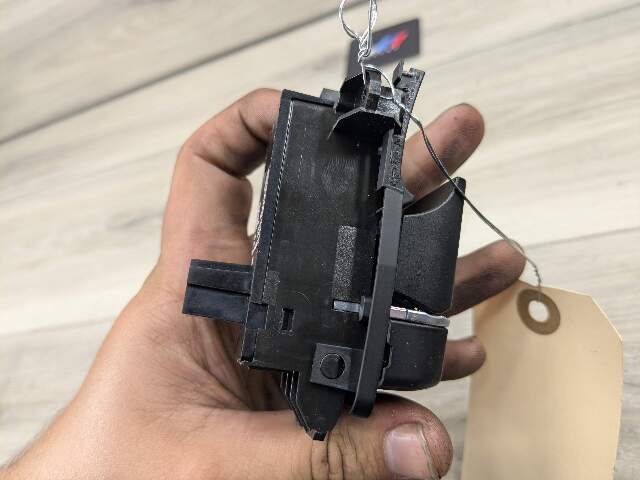 *10-16 OEM BMW F01 F02 F07 550 750 Parking Brake Auto Hold Switch