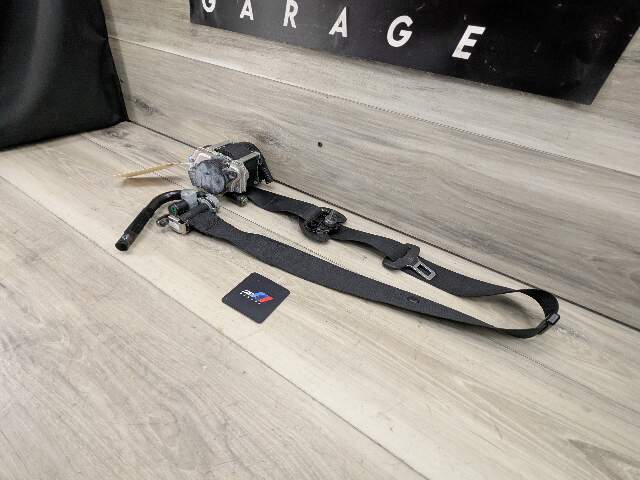 OEM BMW F15 F16 F85 F86 X5 X6 Front Right Passenger Seat Belt Retractor Black