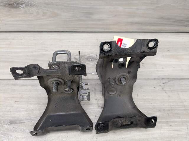 14-19 OEM BMW F15 F85 X5 F16 F86 X6 Hood Hardware Safety Latch Hook SET