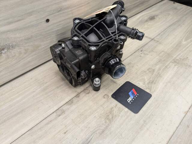 OEM BMW F22 F23 F30 F32 F36 G30 Engine B46 Motor Heat Coolant Thermostat Module