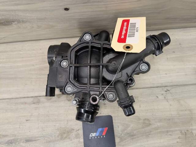 OEM BMW F22 F23 F30 F32 F36 G30 Engine B46 Motor Heat Coolant Thermostat Module