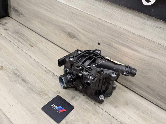 OEM BMW F22 F23 F30 F32 F36 G30 Engine B46 Motor Heat Coolant Thermostat Module