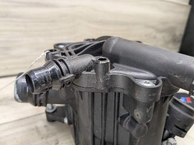 OEM BMW F22 F23 F30 F32 F36 G30 Engine B46 Motor Heat Coolant Thermostat Module