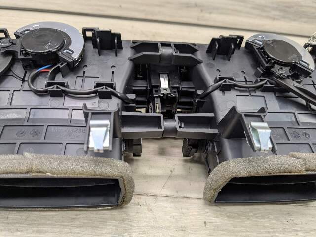 18-24 OEM BMW G01 G02 F97 F98 X3 X4 X3M Center AC Air Vent Dash Dashboard Grille