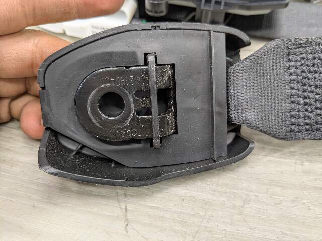 OEM BMW G01 G02 F97 F98 X3 X4 Front Passenger Seat Belt Seatbelt Retractor