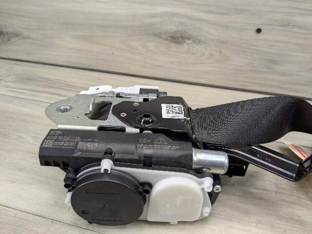 OEM BMW G01 G02 F97 F98 X3 X4 Front Passenger Seat Belt Seatbelt Retractor