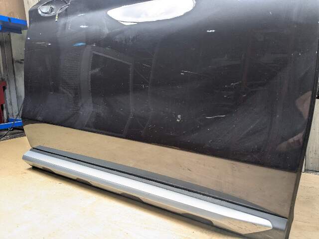 18-24 OEM BMW F97 G01 X3 X3M Front Right Passenger Side Door Shell Panel White