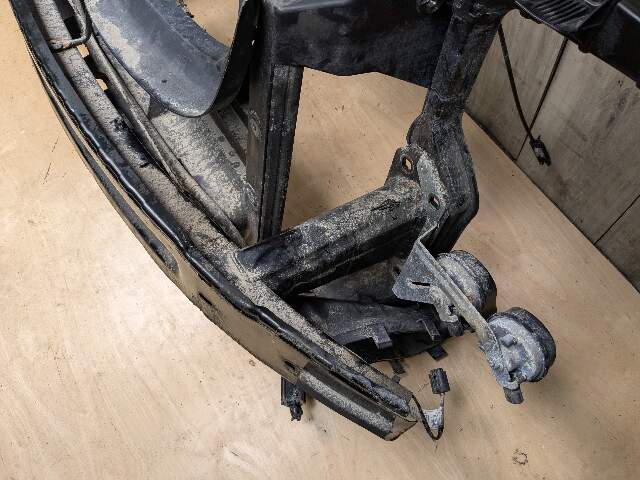 08-13 OEM BMW E82 E88 128 135 Front Radiator Support Frame Reinforce Clip Panel