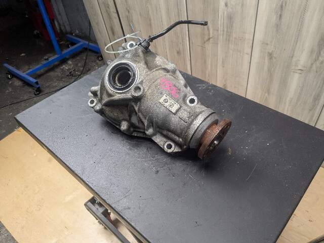 OEM BMW G01 G02 X3 X4 xDrive AWD Front Differential Axle Gearbox Carrier 338