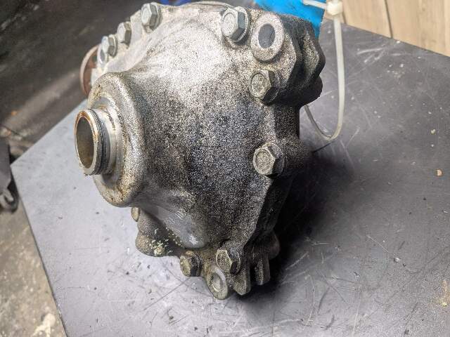 OEM BMW G01 G02 X3 X4 xDrive AWD Front Differential Axle Gearbox Carrier 338