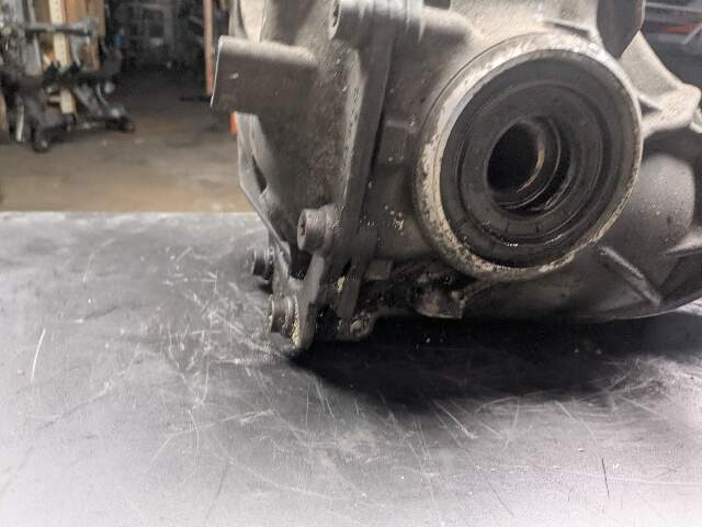 OEM BMW G01 G02 X3 X4 xDrive AWD Rear Differential Axle Gearbox Carrier 3.38