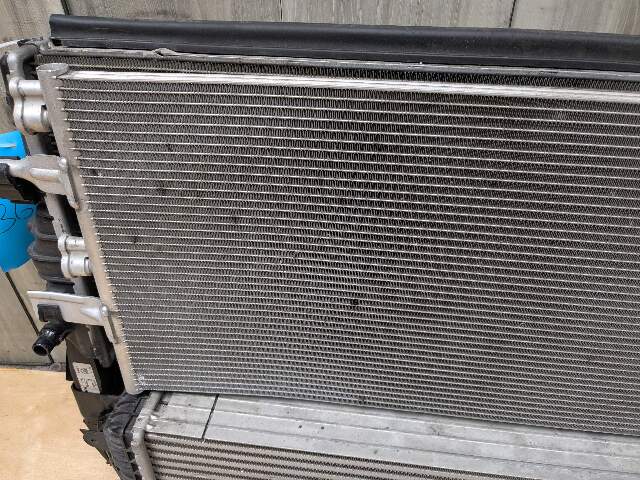 20-24 OEM BMW F39 F44 F48 228 M235 Radiator Condenser Fan Shroud Assembly 850W