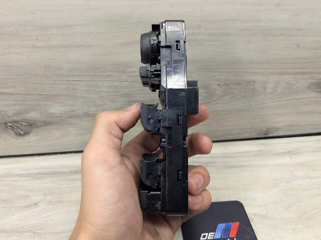 14-19 OEM BMW F15 F16 F85 X5 X6 Front Driver Master Window Glass Lifter Switch