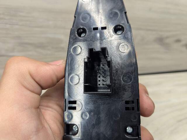 14-19 OEM BMW F15 F16 F85 X5 X6 Front Driver Master Window Glass Lifter Switch