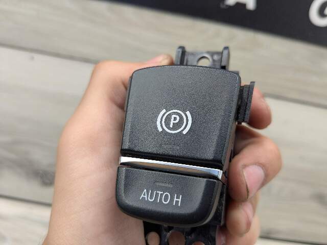 OEM BMW F90 M5 G30 G01 X3 G02 X4 F97 F98 Parking Brake Auto Hold Switch BLACK