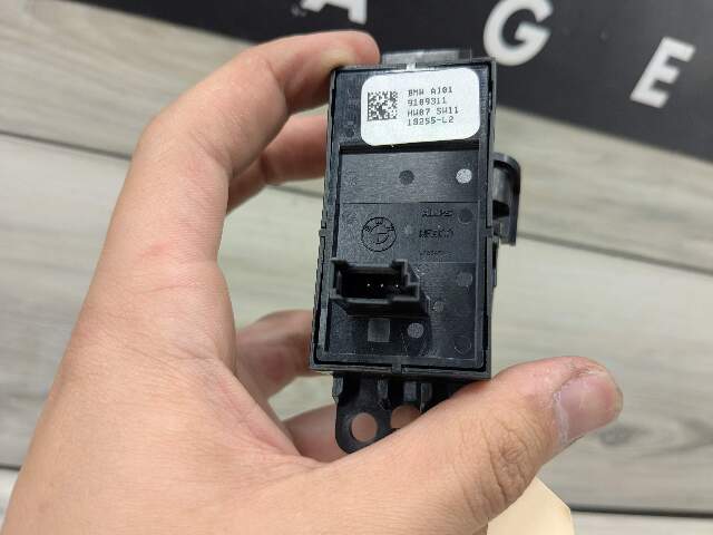 OEM BMW F90 M5 G30 G01 X3 G02 X4 F97 F98 Parking Brake Auto Hold Switch BLACK