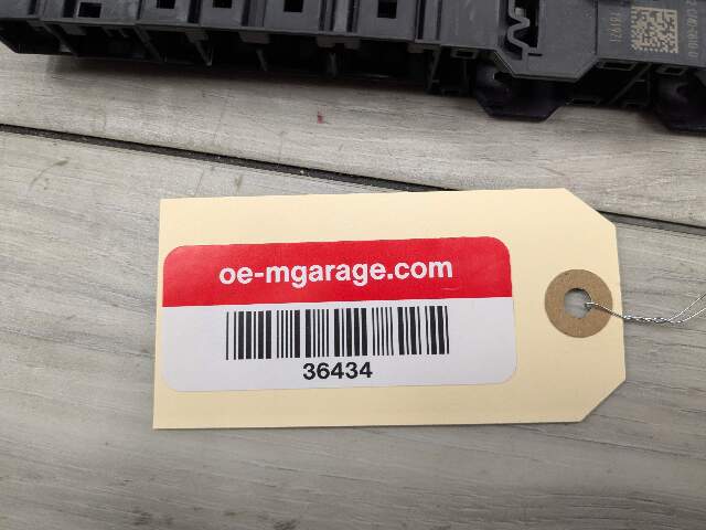 OEM BMW F90 G01 G02 G05 G12 G30 Front Driver Passenger Seat Memory Module