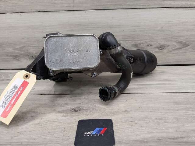 16-20 OEM BMW F22 F30 F32 F36 230 330 430 Engine B46 Oil Filter Housing