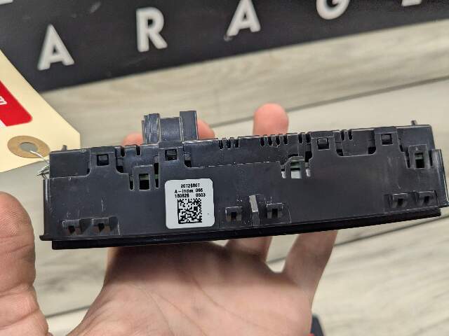 18-24 OEM BMW G01 G02 F97 F98 X3 X4 AC Rear Heater Climate Control Switch Panel