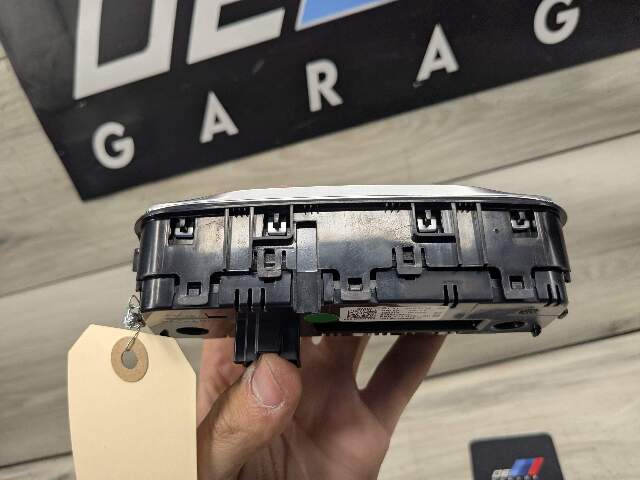 18-24 OEM BMW G01 G02 F97 F98 X3 X4 AC Rear Heater Climate Control Switch Panel