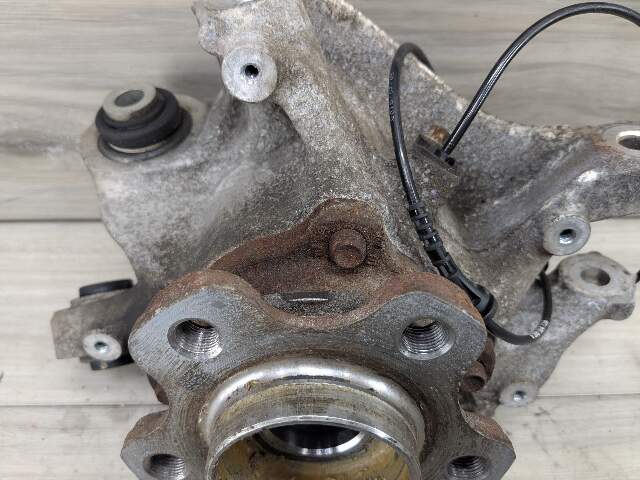 18-24 OEM BMW G01 X3 REAR Right Passenger Side Hub Spindle Knuckle Bearing