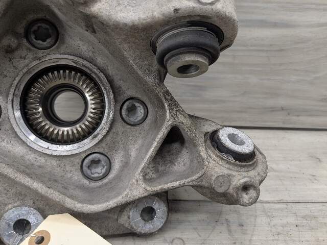 18-24 OEM BMW G01 X3 REAR Right Passenger Side Hub Spindle Knuckle Bearing