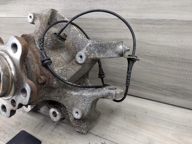 18-24 OEM BMW G01 X3 REAR Right Passenger Side Hub Spindle Knuckle Bearing
