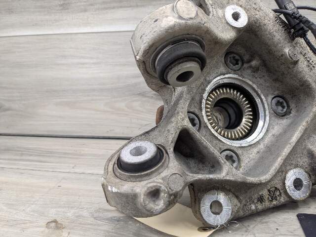 18-24 OEM BMW G01 X3 REAR Left Driver Side Knuckle Wheel Hub Spindle Bearing