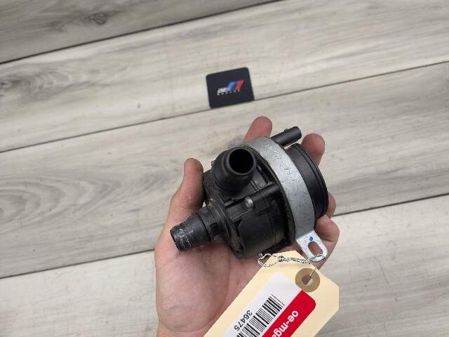 OEM BMW F23 F30 F32 F36 F80 F82 M3 Engine B46 S55 Auxiliary Coolant water Pump