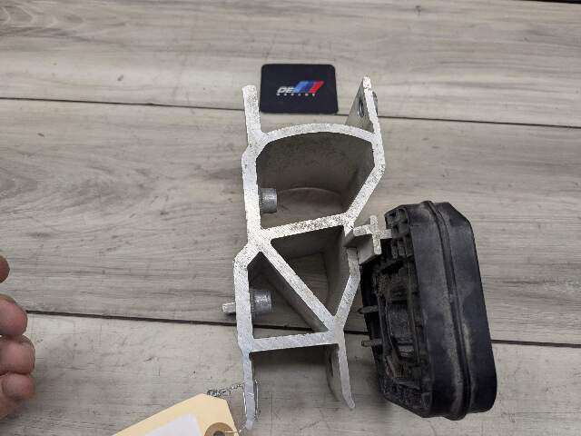 18-24 OEM BMW G01 G02 F97 X3 X4 Right Passenger Side Bumper Impact Mount Bracket