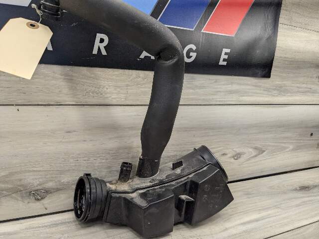 19-24 OEM BMW G01 G02 G05 G30 X3 X4 X5 X6 Engine Air Cleaner Filter Resonator