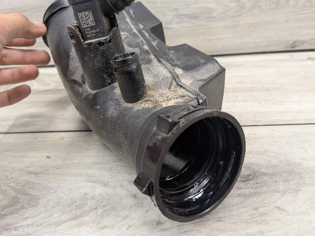 19-24 OEM BMW G01 G02 G05 G30 X3 X4 X5 X6 Engine Air Cleaner Filter Resonator