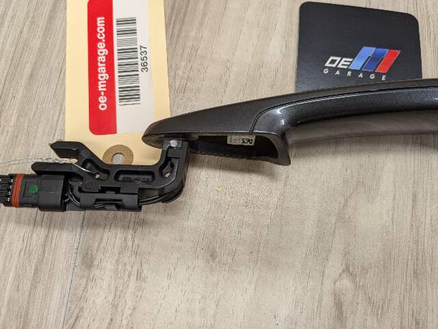 12-18 OEM BMW F30 F32 F36 F82 COMFORT ACCESS Front LEFT Driver Door Handle Gray