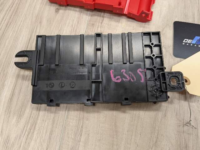 11-19 OEM BMW F22 F23 F30 F32 F36 F80 F82 F87 Positive Battery Power Fuse Box
