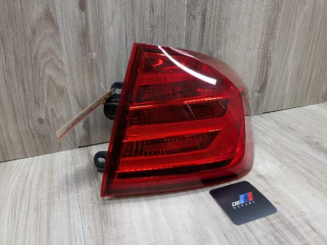12-15 OEM BMW F30 F80 M3 328 335 Sedan Rear Right Passenger Outer Tail Light