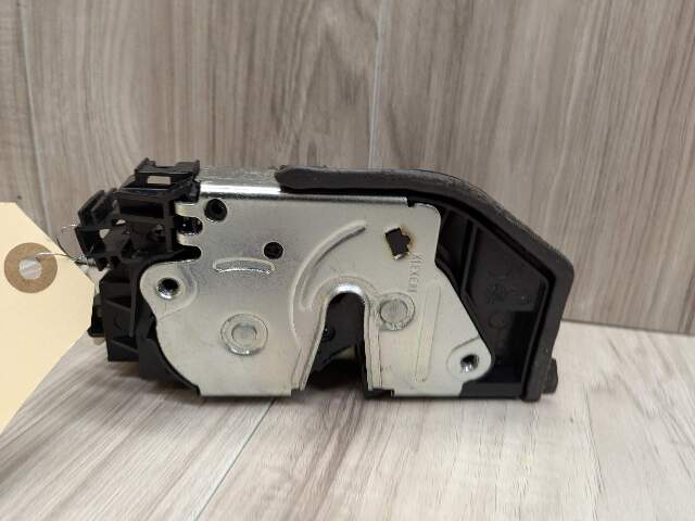 OEM BMW E82 E90 F23 F30 F32 E60 F01 M4 X6 REAR LEFT Door Lock Latch Actuator