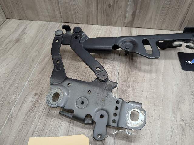12-20 OEM BMW M2 F22 F30 F33 F32 F87 Hood Front Right Left Side Hood Hinge PAIR