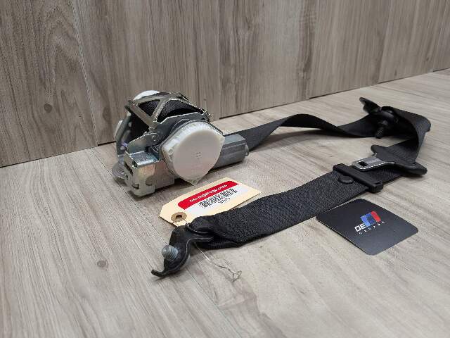 12-18 OEM BMW F30 F34 F36 F80 M3 Front Right Passenger Side Seatbelt Retractor